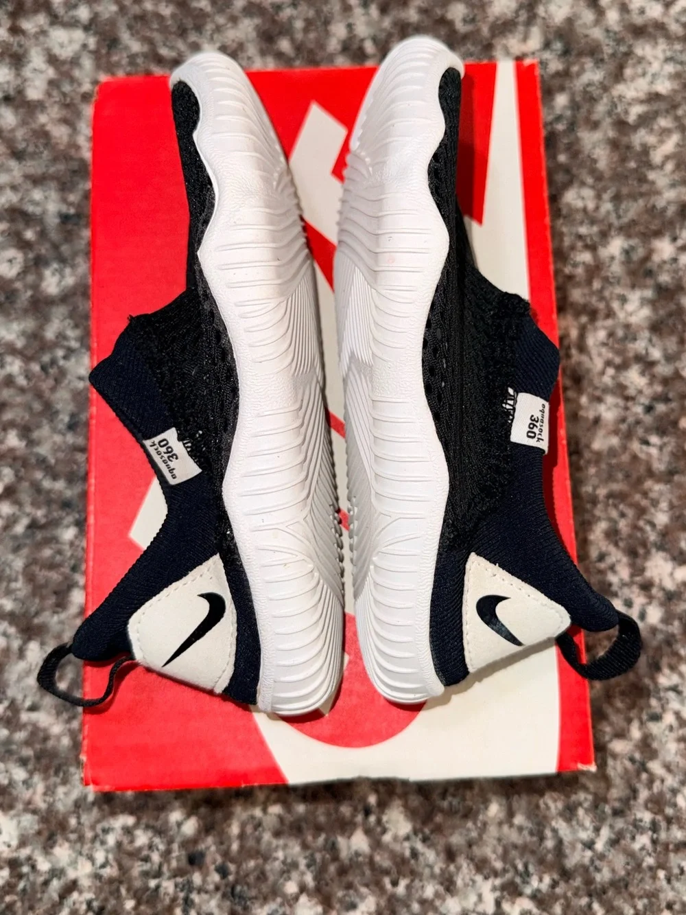Kids Nike Aqua Socks 360